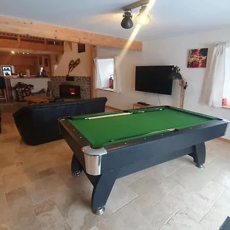 La Ferme Les Digitales Bain Nordique, Billard Chalet *
